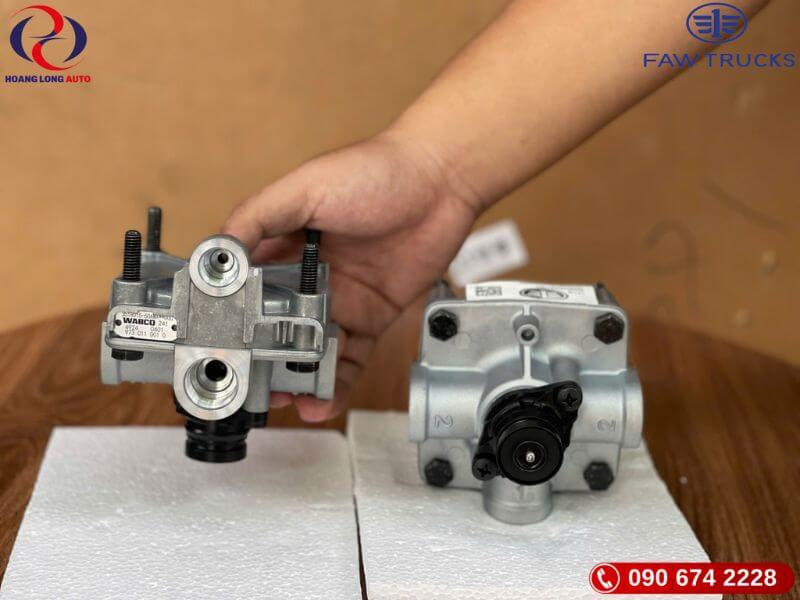 van chia hơi xe đầu kéo