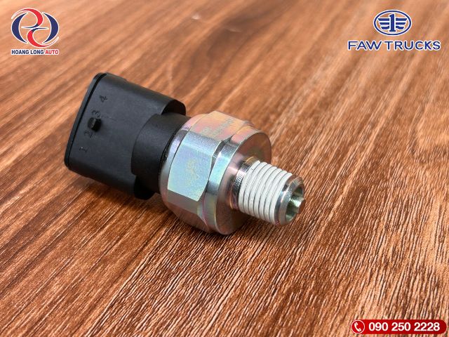 Cảm Biến Áp Suất Nhớt Động Cơ Đầu Kéo Faw 445HP