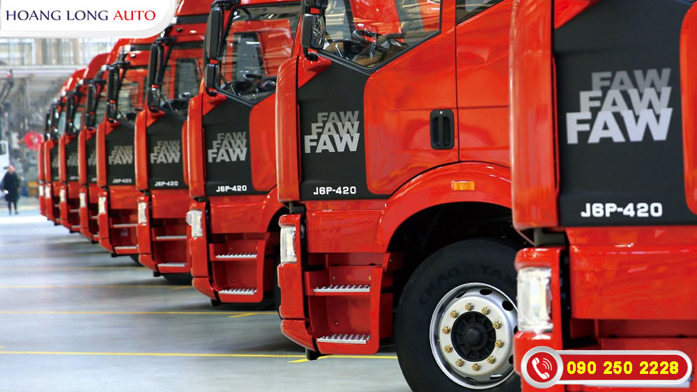 Những chiếc xe FAW chờ xuất xưởng