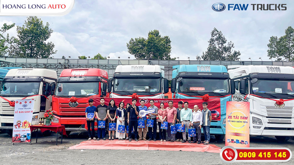 Sự kiện bàn giao lô xe dầu kéo cho khách hàng