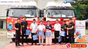 Ra mắt xe đầu kéo Faw 375HP