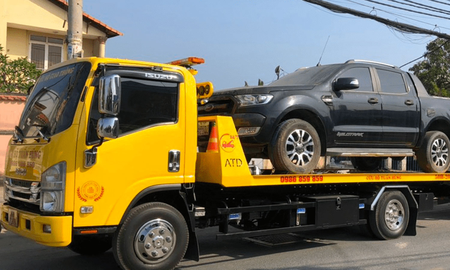 Xe kéo cứu hộ ô tô
